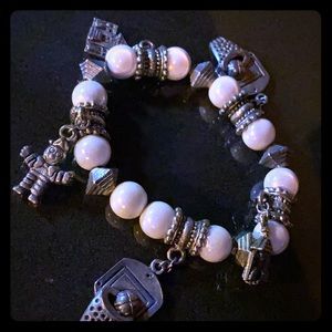 Stretch bracelet with charms